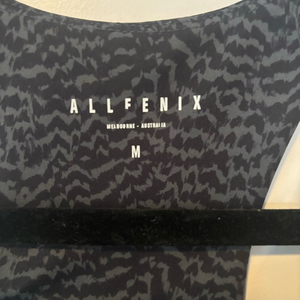 ALLFENIX- SZ M Black Sport Bra/ Lounge Crop Top - Picture 4 of 9